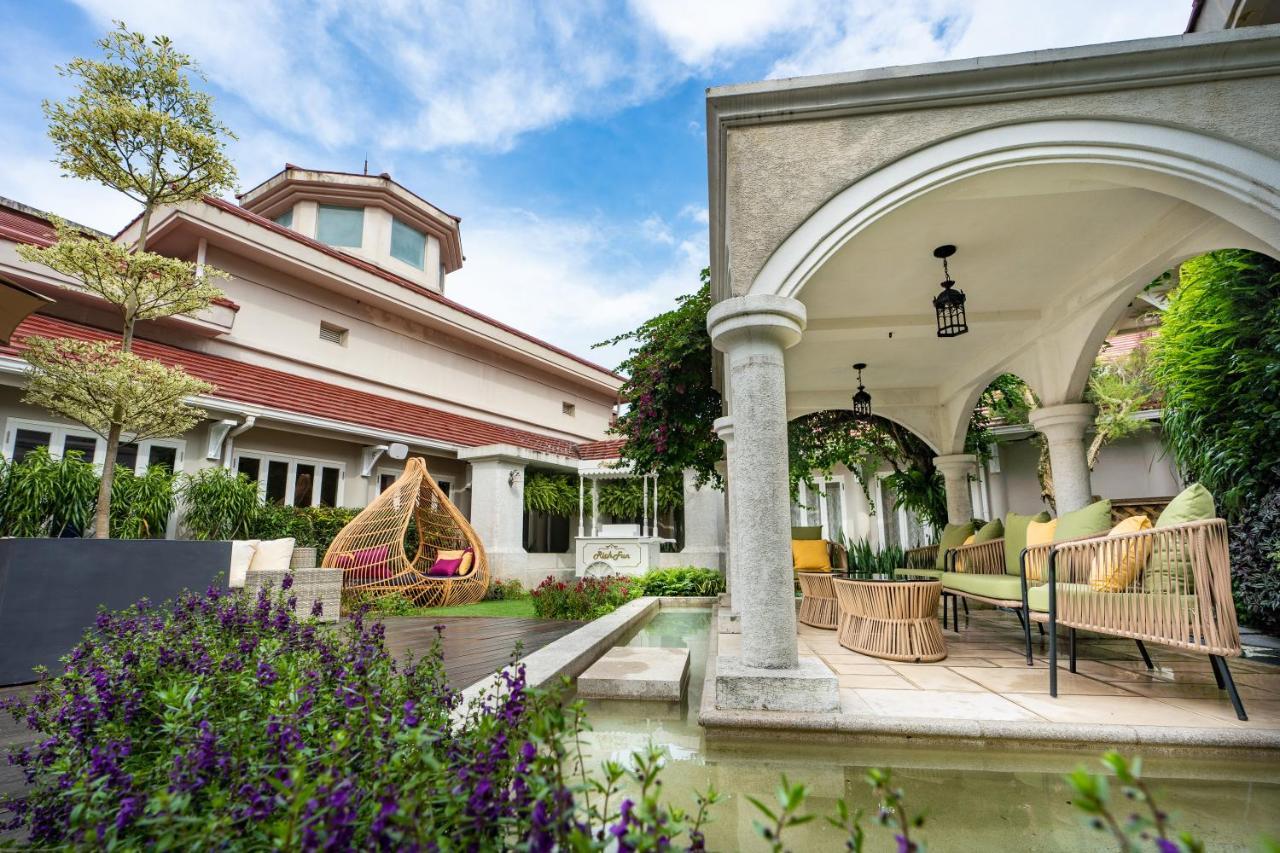 โรงแรมฟาร์กลอรี่ Yanliau ภายนอก รูปภาพ The residence of the Thai ambassador to the United States