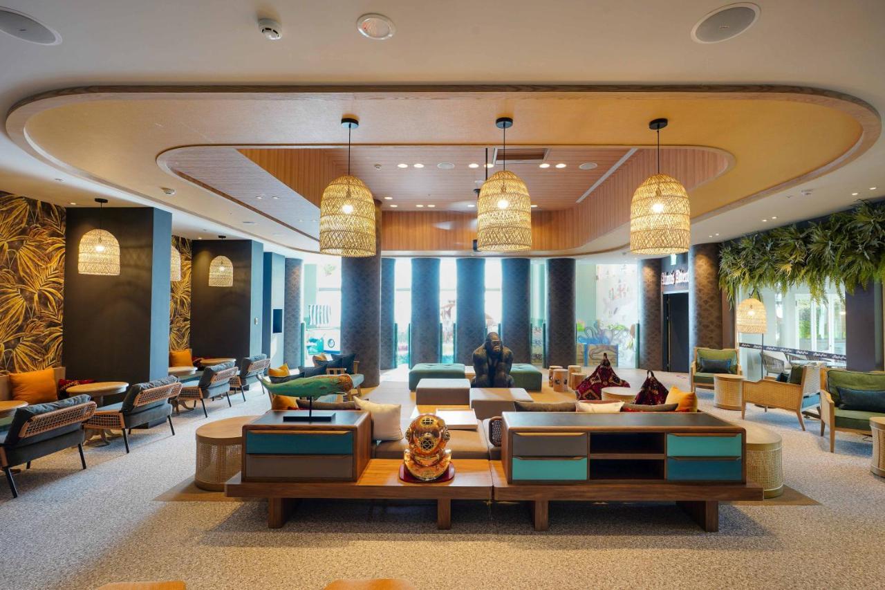 โรงแรมฟาร์กลอรี่ Yanliau ภายนอก รูปภาพ The lobby of the hotel